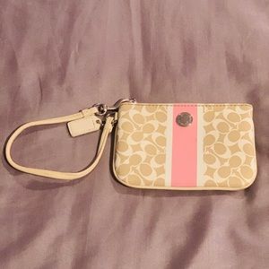 Coach change wallet